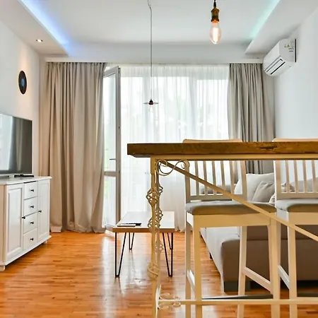 комфорт, стил в центъра на града *